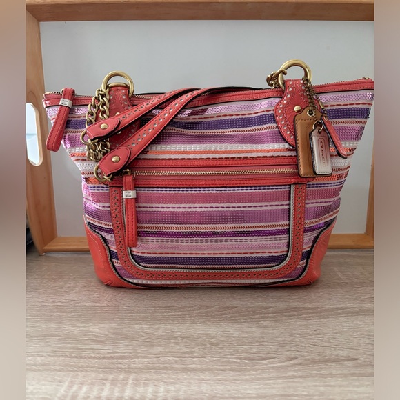 Coach Poppy sequin Limited Edition tote bag - Picture 1 of 11